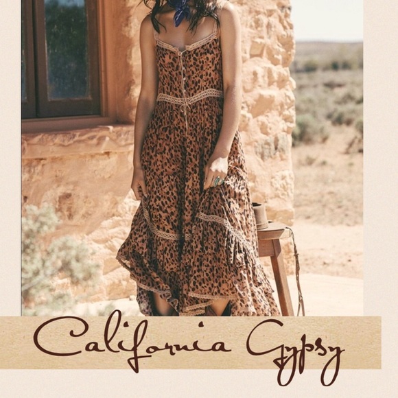 Leopard Bohemian Maxi Dress RESTOCKED🎉 - Picture 5 of 13